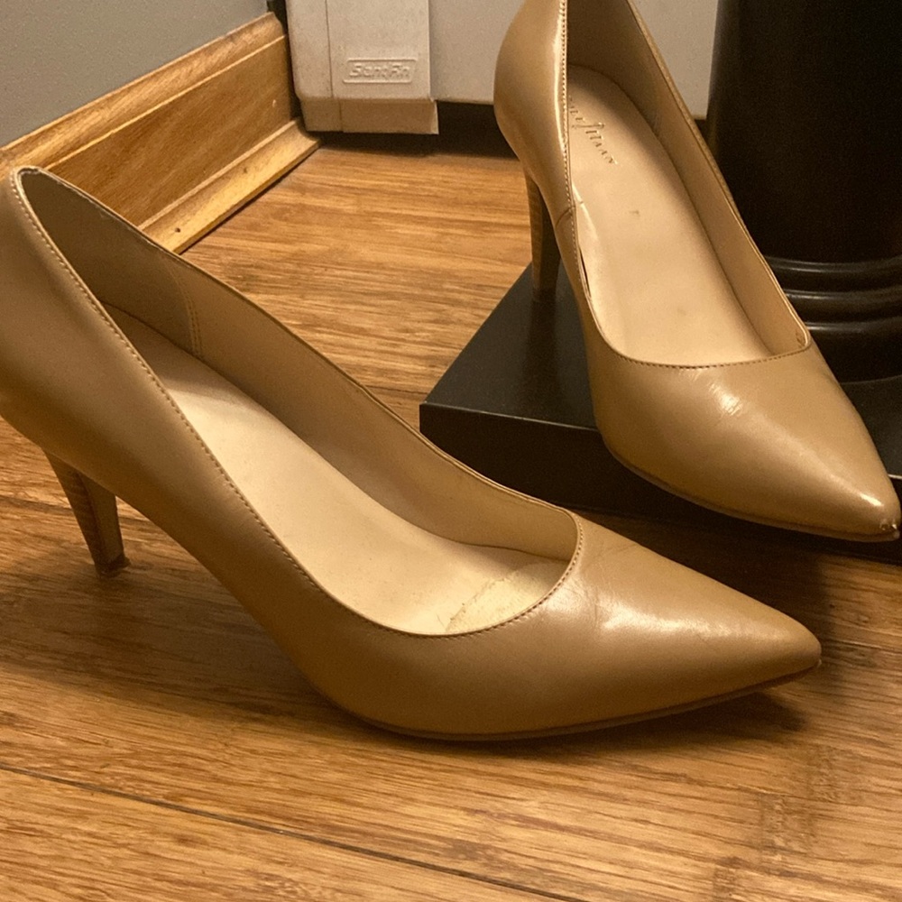 Cole Haan tan pumps